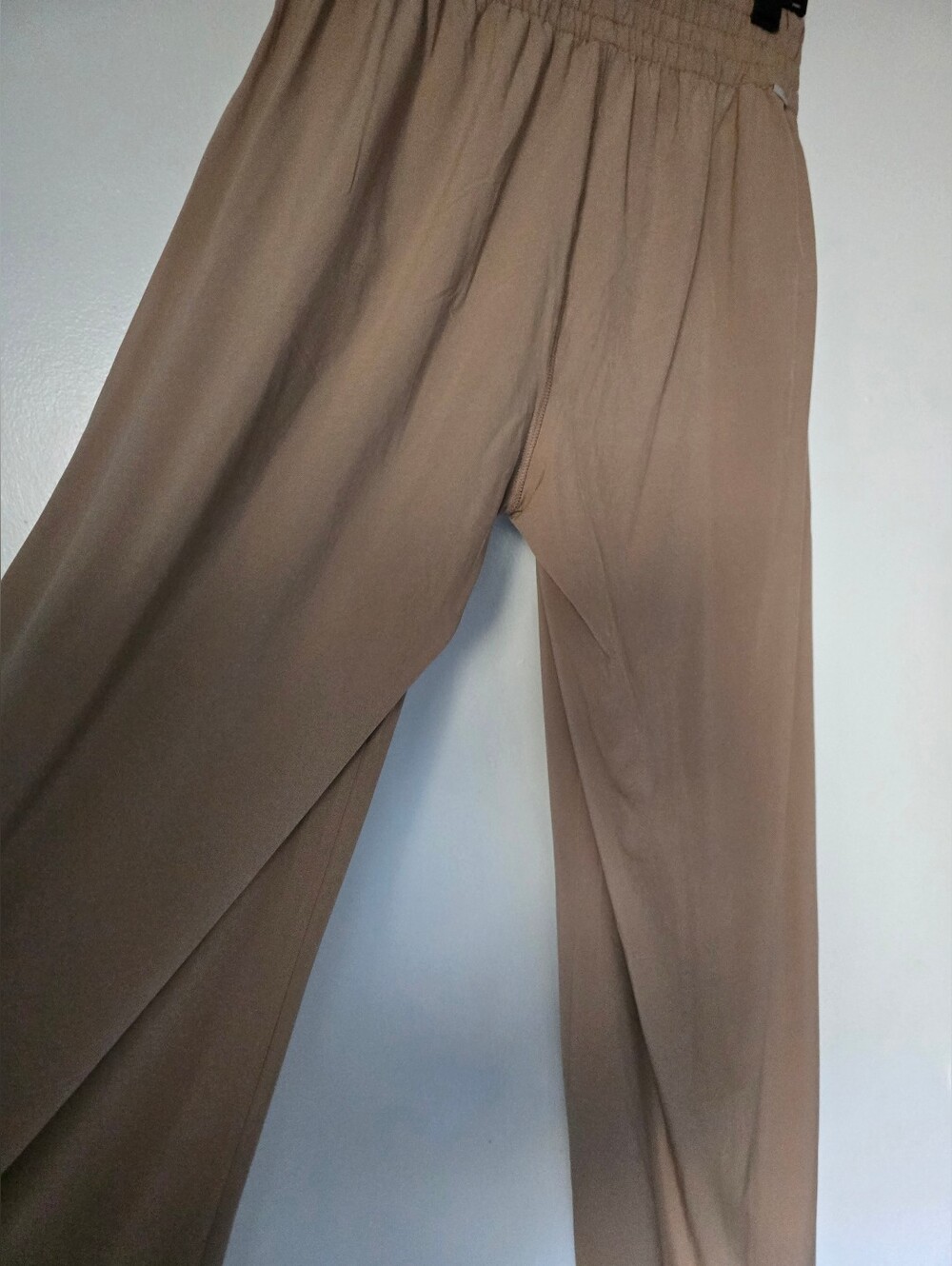 Vuori Villa Wideleg Goldenrod Gorpcore Athleisure Pants Womens NWT Sz Small - Picture 10 of 17